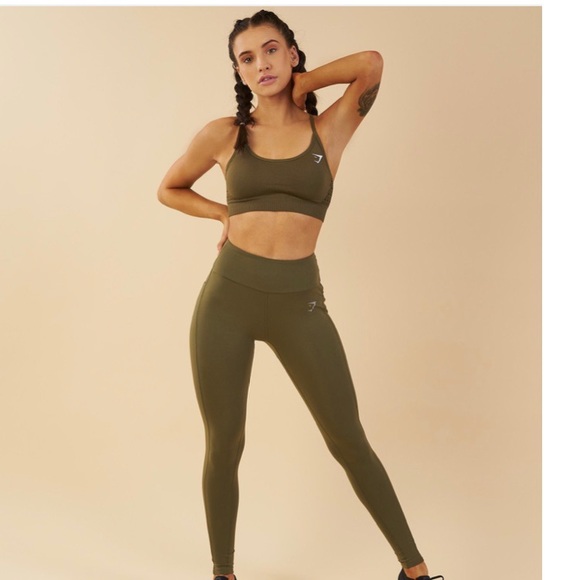 Gymshark Aspire leggings in Khaki - Picture 3 of 10